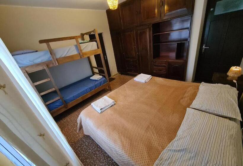 اتاق استاندارد, La Cúpula Hostel & Camping