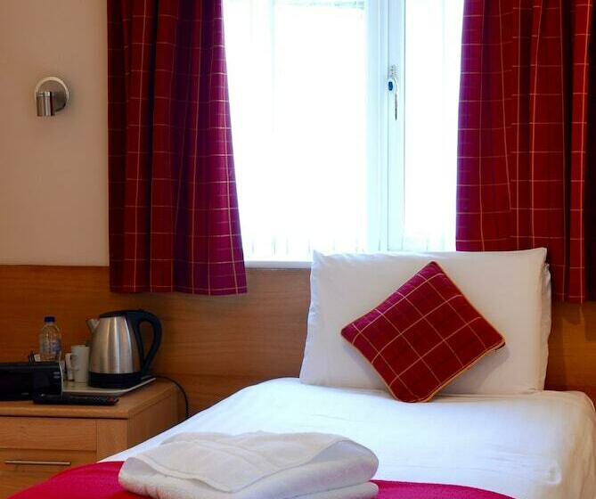 اتاق استاندارد یک نفره, Glenlossie Guest House