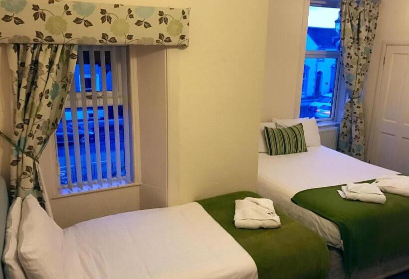 اتاق خانوادگی, Glenlossie Guest House