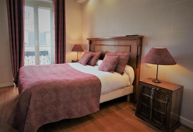 Номер Стандарт Трехместный, Hôtel Du Château
