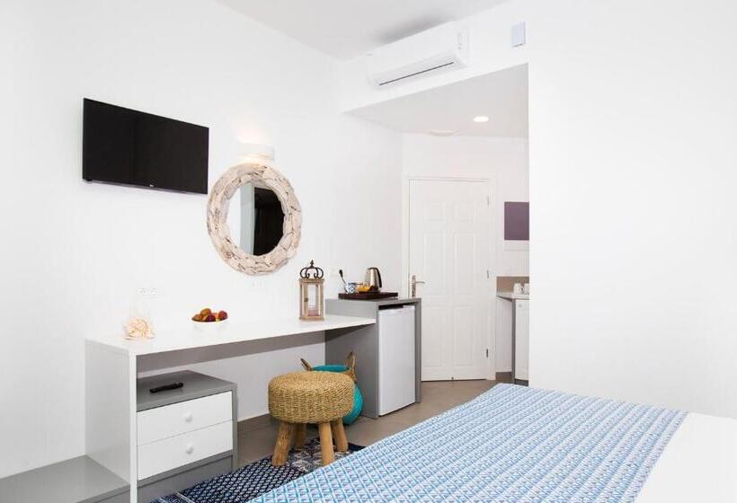 Номер Стандарт Вид на Горы, Lindos Portes Suites   Adults Only