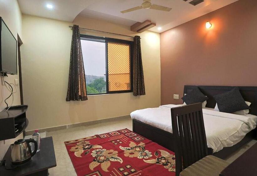 Quarto Deluxe, Meera Valley Resort