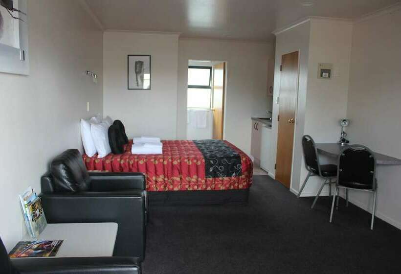 Студия Стандарт, Kiwi Court Motel