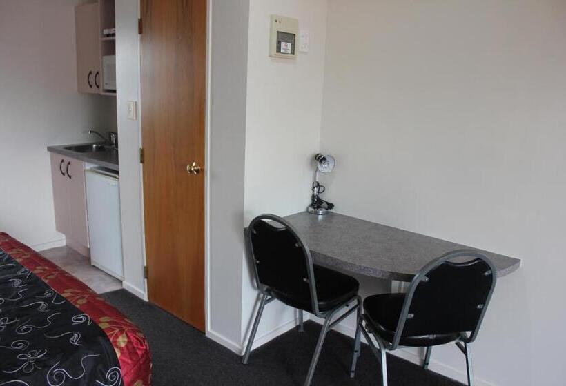 Студия Стандарт, Kiwi Court Motel