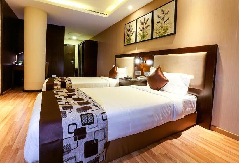 Номер Deluxe, Delta Suites