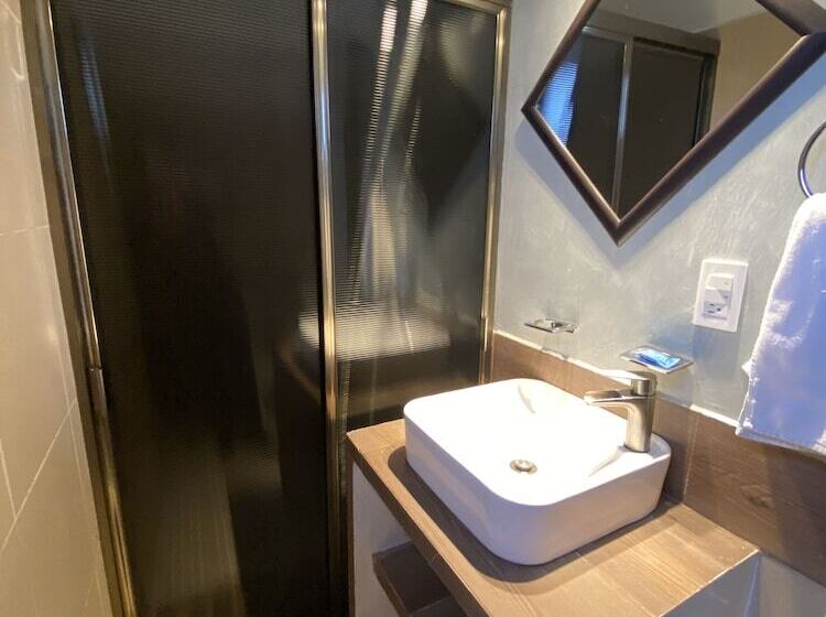 Quarto Deluxe, Gandag