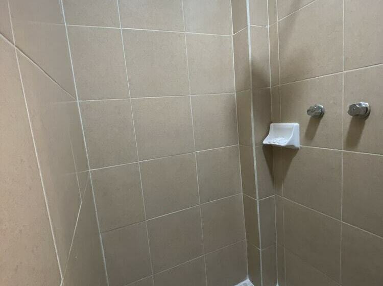 Quarto Deluxe, Gandag