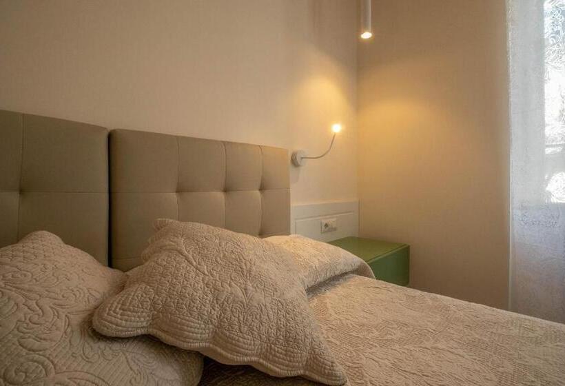 اتاق لوکس, Residenza Eleonora