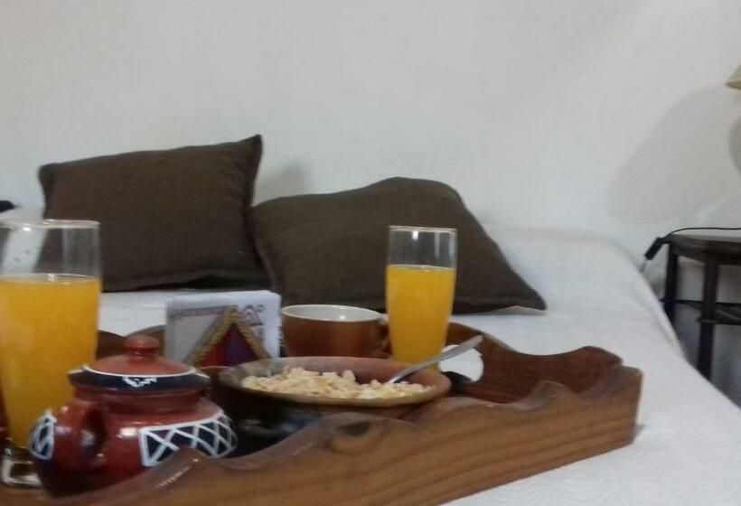 Трехместный Номер Superior, Hostal Tierra De Vinos