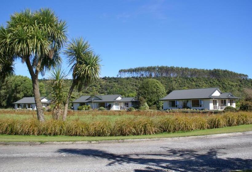 Апартаменты Внутренние 1 Спальня, Karamea River Motels