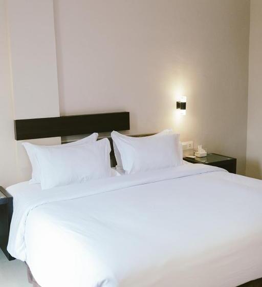 اتاق سوپریور با تخت بزرگ, Barelang Hotel Nagoya Batam