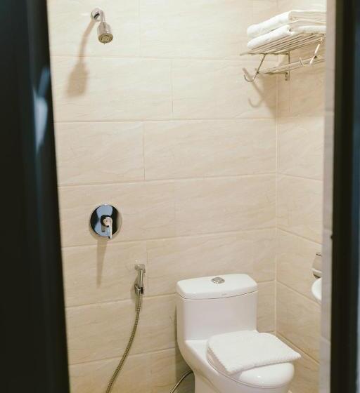 اتاق سوپریور با تخت بزرگ, Barelang Hotel Nagoya Batam