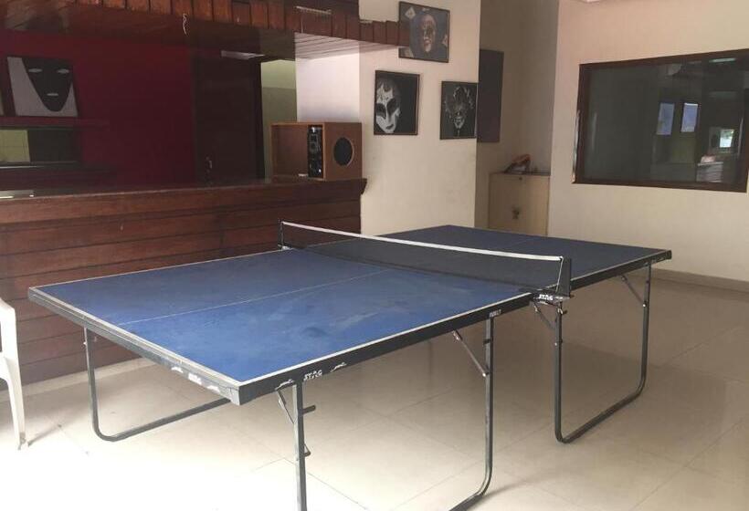 اتاق لوکس با چشم‌انداز باغ, Homestay Chateau 39