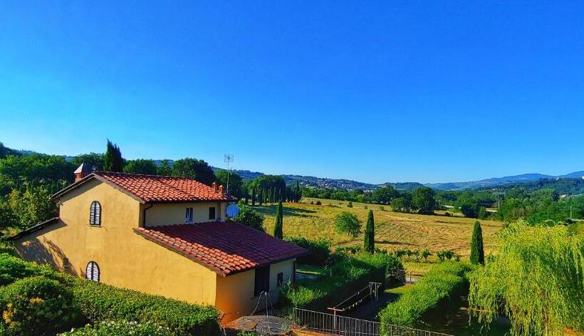 Вилла 3 Спальни, Torrebianca Tuscany