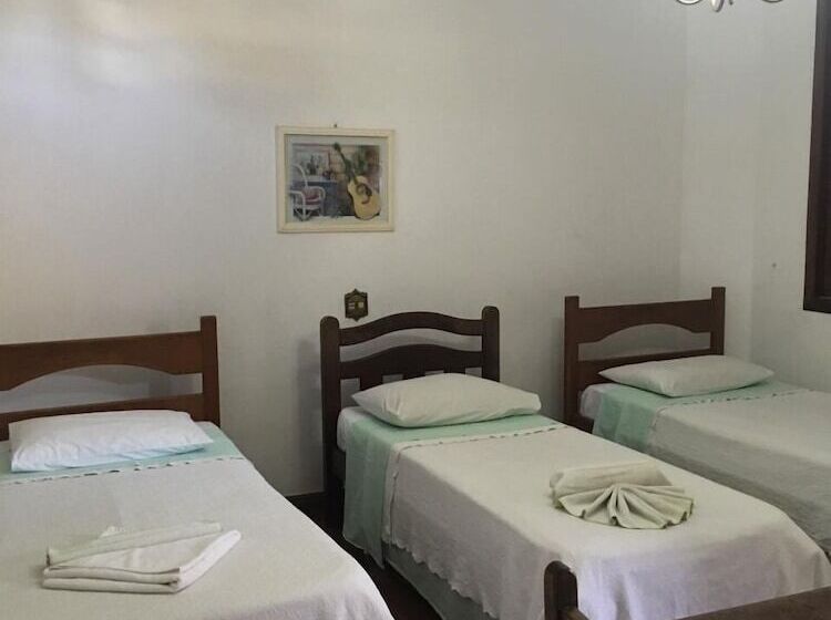 标准三人间, Grande Hotel Pozzobon