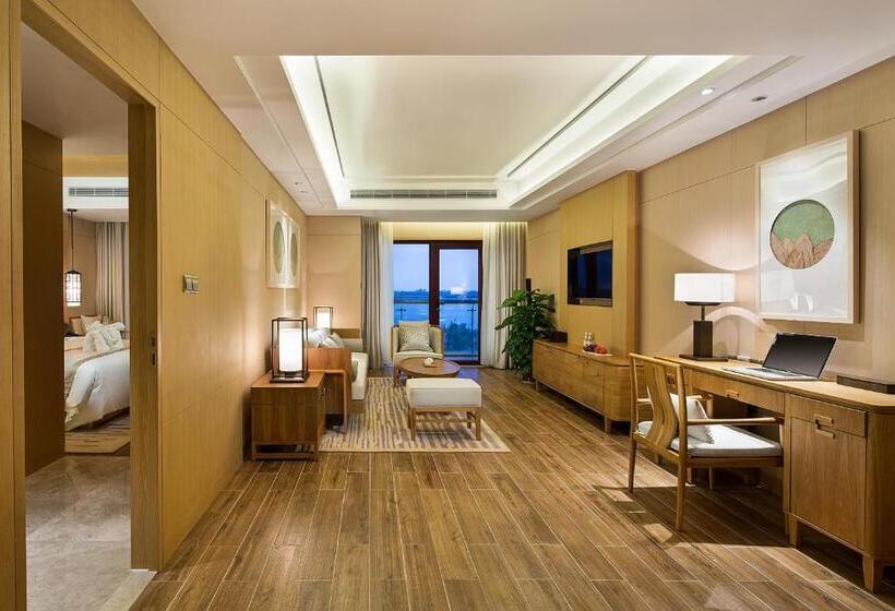 Люкс Вид на Море, Wyndham Grand Plaza Royale Wenchang