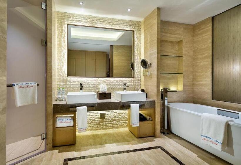 Номер Superior Вид на Сад, Wyndham Grand Plaza Royale Wenchang