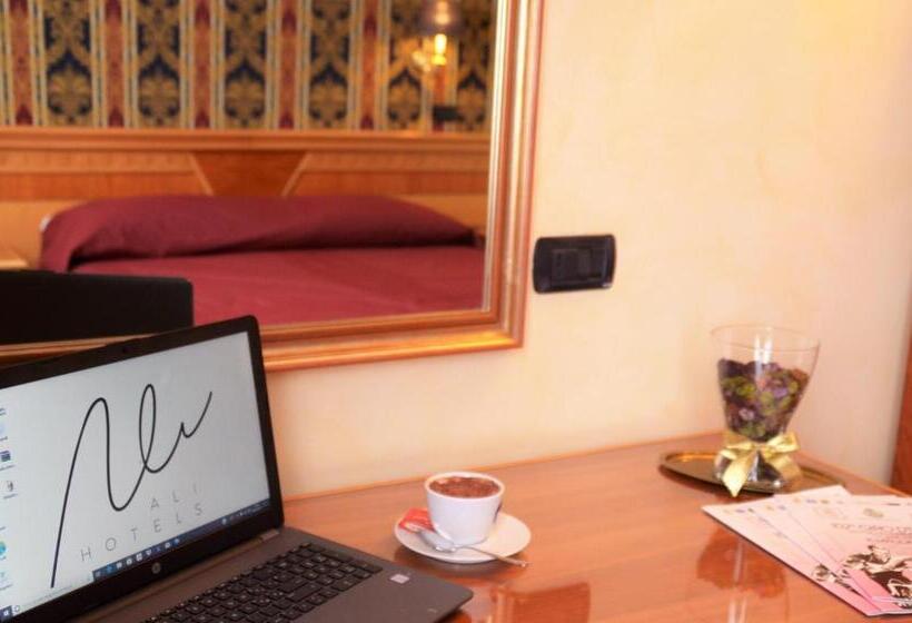 Трехместный Номер Классика, San Giovanni Rotondo Palace   Alihotels