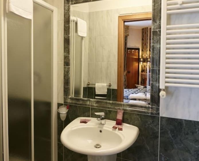Трехместный Номер Классика, San Giovanni Rotondo Palace   Alihotels
