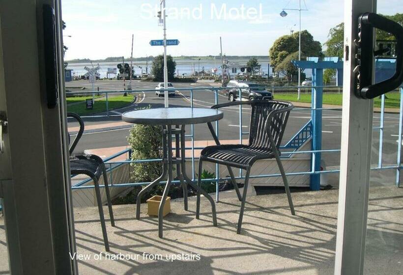 Студия Стандарт, Strand Motel