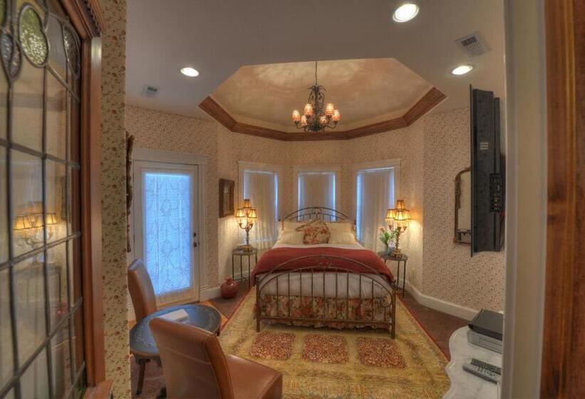 Номер Deluxe Вид на Бассейн, The Victoria Bed & Breakfast