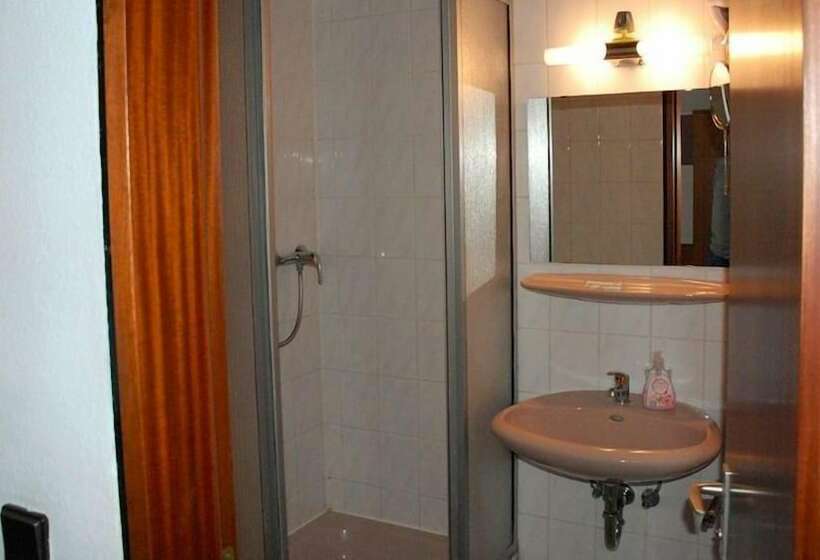 Quarto Estandar Individual, City Hotel Hanau