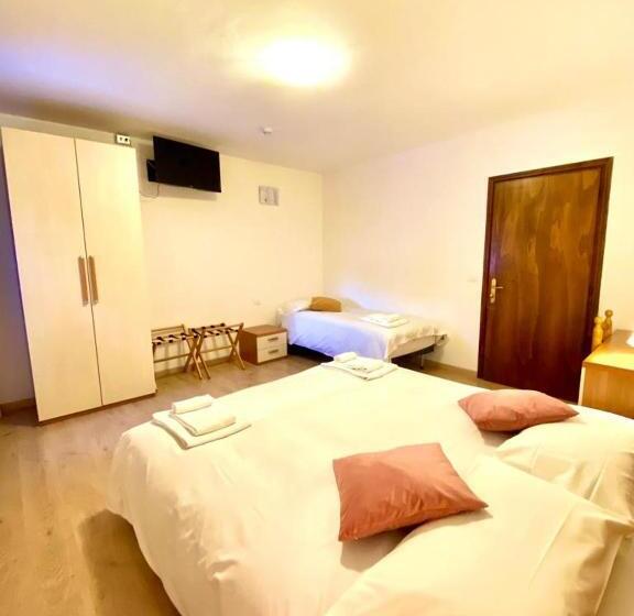 اتاق استاندارد سه نفره, B&b Lorenzini Ski