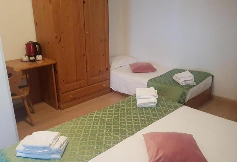 اتاق استاندارد سه نفره, B&b Lorenzini Ski