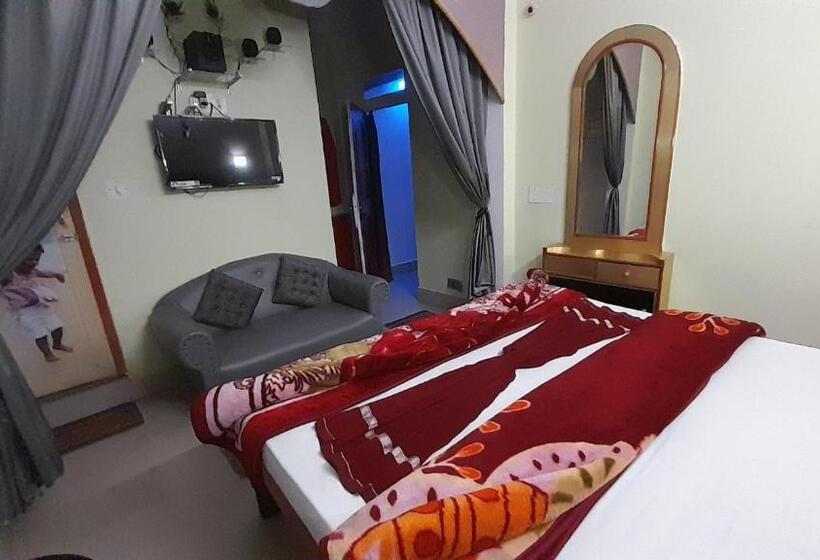 اتاق لوکس با بالکن, Sawpanlok Residential