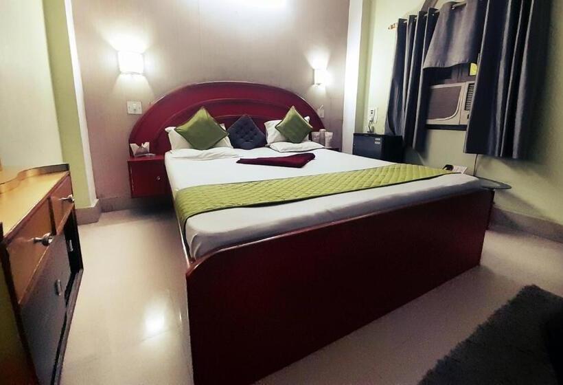 اتاق لوکس با بالکن, Sawpanlok Residential