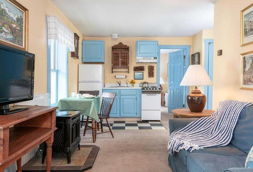 Студия Deluxe, Old Stagecoach Inn