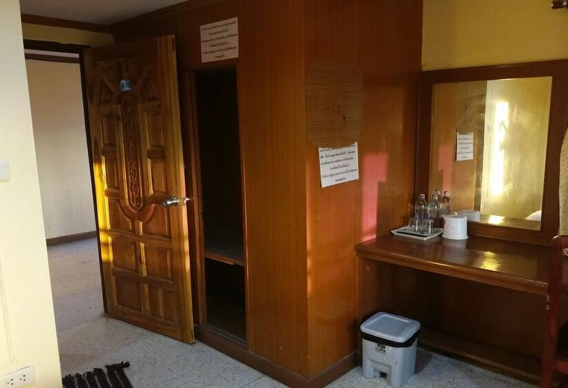 Номер Стандарт, Chaiyaphruk Grand