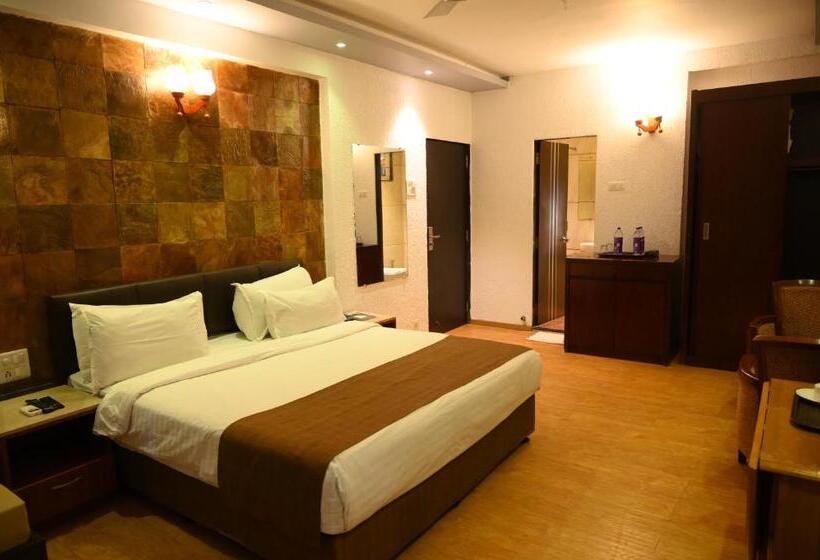 Номер Стандарт, The Grand Legacy Resort & Spa   Tgl   Pure Vegetarian Mahabaleshwar