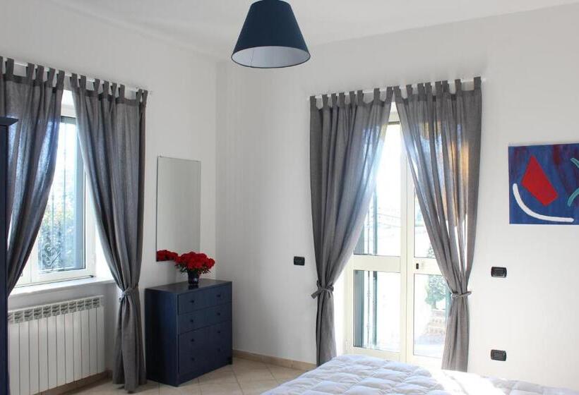 Апартаменты 1 Спальня с Террасой, B&b Dumbolo