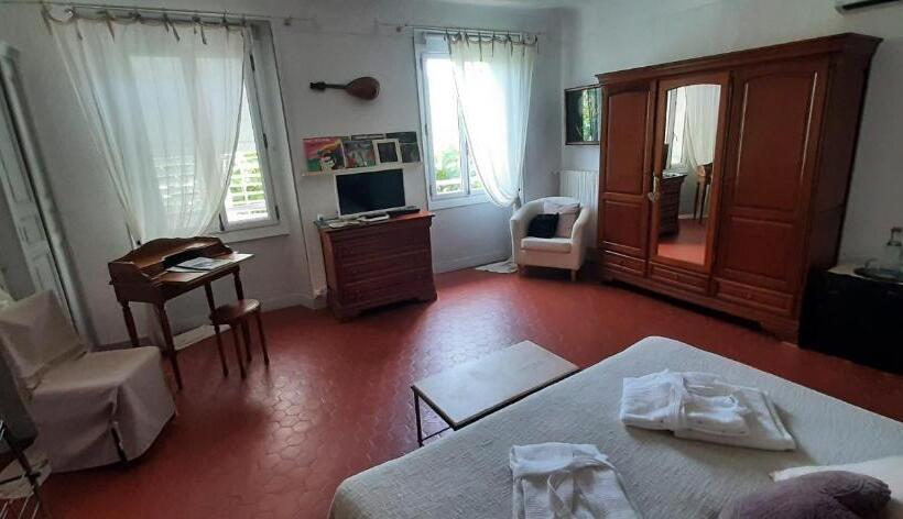 Номер Стандарт, Bed And Breakfast La Grande Lauzade