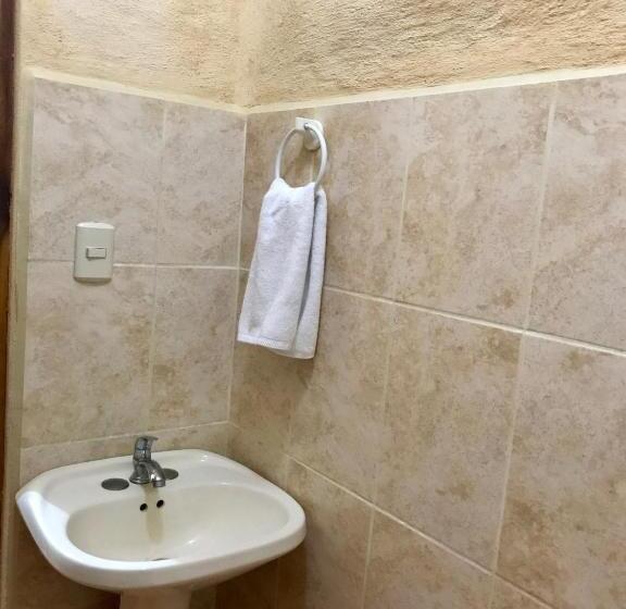 Одноместный Номер Basic, La Palapa Hut Nature Hostel