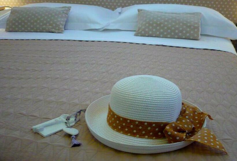 Апартаменты 1 Спальня Нижний Этаж, Molo Di Levante   Rent Apartment