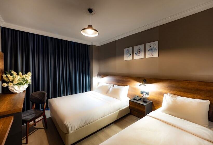 四人标准间, Londra Inn