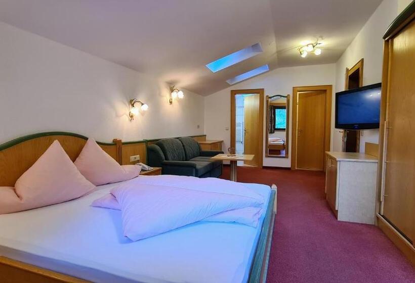 Апартаменты Comfort 2 Спальни, Apart Garni Romantica