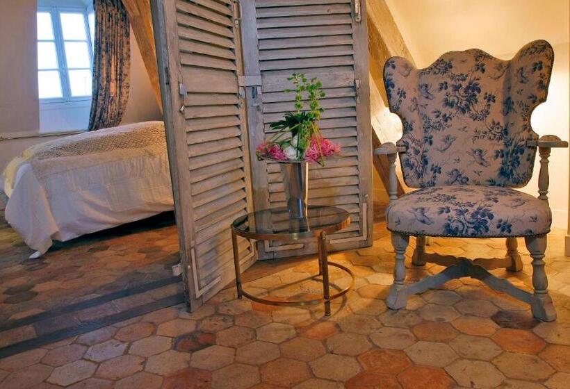 Quarto Estandar, Le Parvis