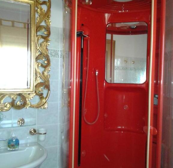 Номер Deluxe Кровать Кинг, One M