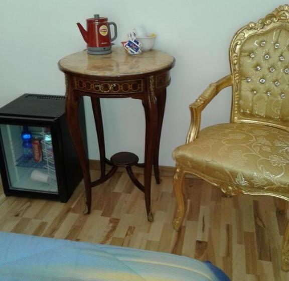 Номер Deluxe Кровать Кинг, One M