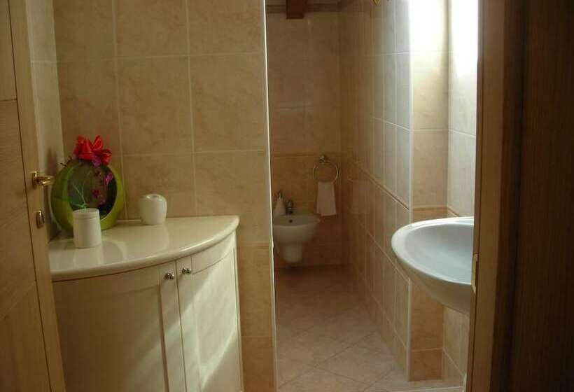Семейный Номер, La Folaga B&b