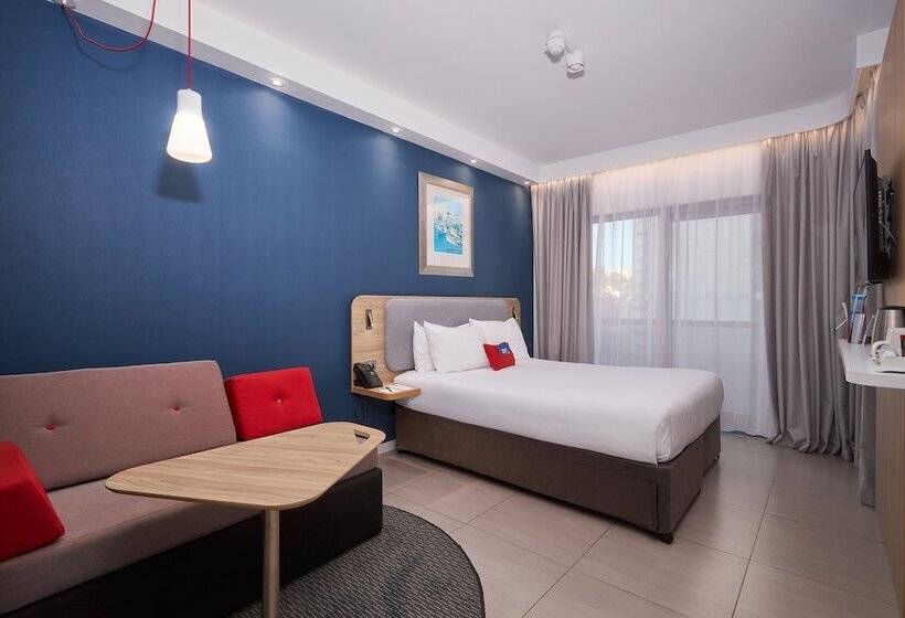 Quarto standart cama de casal, Holiday Inn Express   Malta, An Ihg