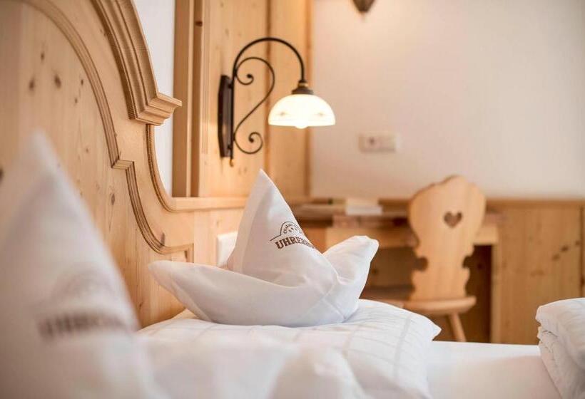 Номер Стандарт с Террасой, Charmehotel Uhrerhof   Deur