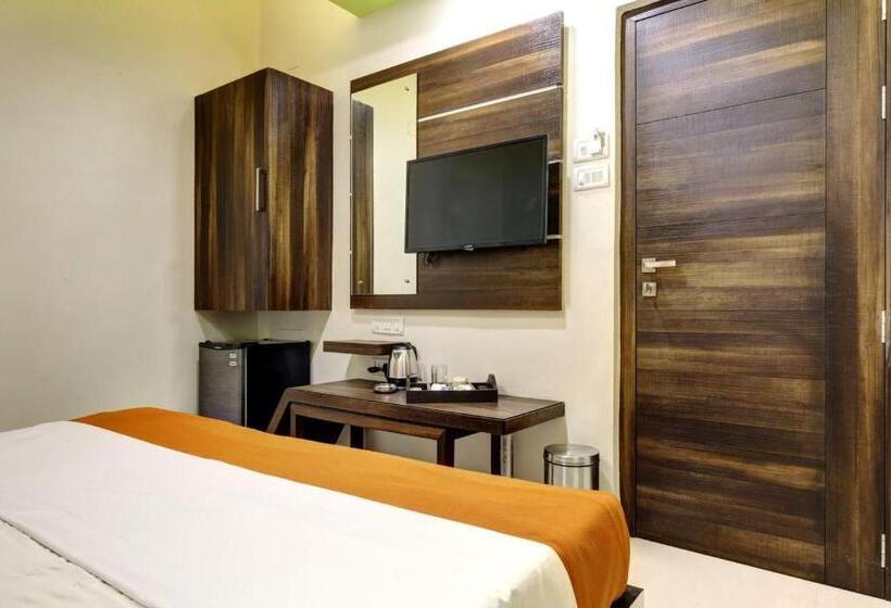 Quarto Quádruplo Deluxe, Lonavla
