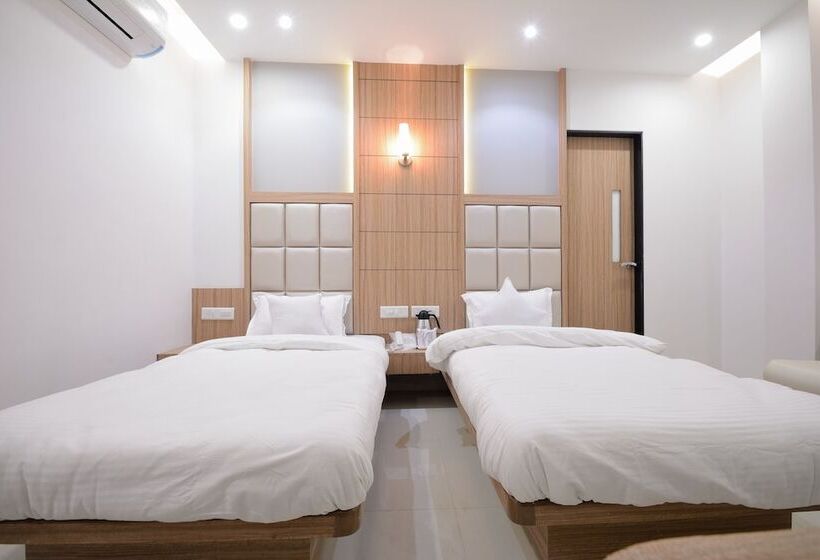 Quarto Deluxe, One Up