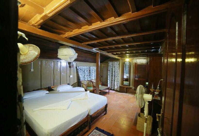 Quarto Superior, Varkala Marine Palace