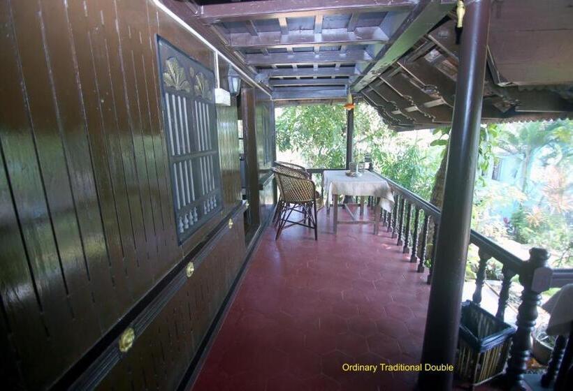 Quarto Economy, Varkala Marine Palace