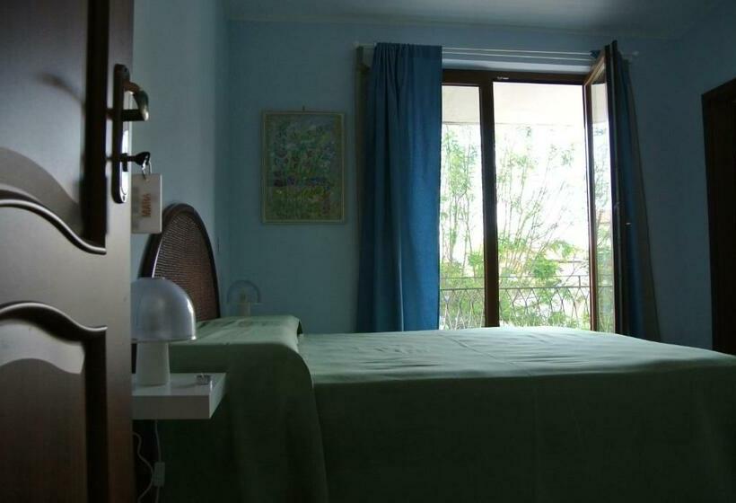 Номер Стандарт с Балконом, Villa Nicodemo